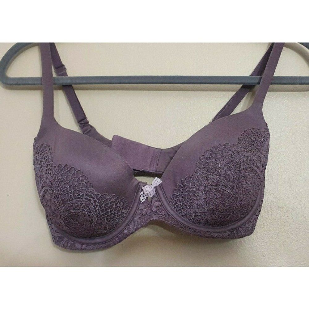 Victoria's Secret Very Sexy Push-Up Bra Size 32DD
